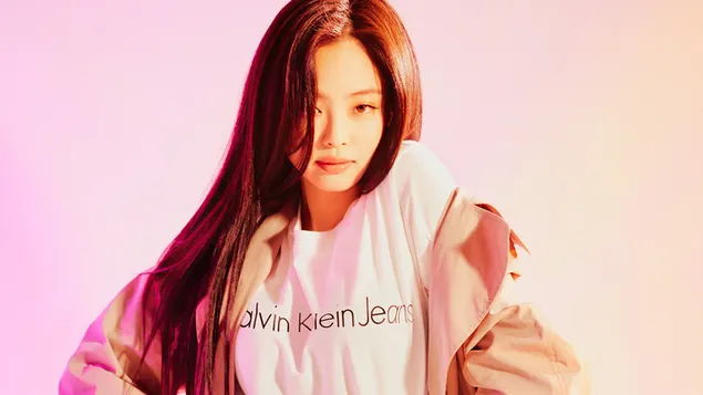 مدل زرق و برق دار BlackPink 'Jennie' برای عکسبرداری Calvin Klein (2020) کاغذدیواری  4K