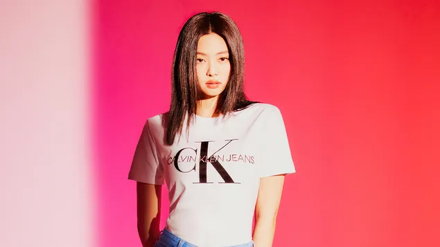 La hermosa modelo de BlackPink 'Jennie Kim' para la sesión de fotos de Calvin Klein (2020)