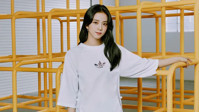 jisoo na blackpink v''v fotosesiyata na adidas [2021] izteglyane