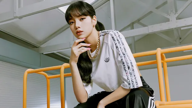 liza ot blackpink v''v fotosesiyata na adidas [2021] izteglyane