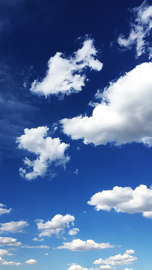 Blauwe lucht en wolken download