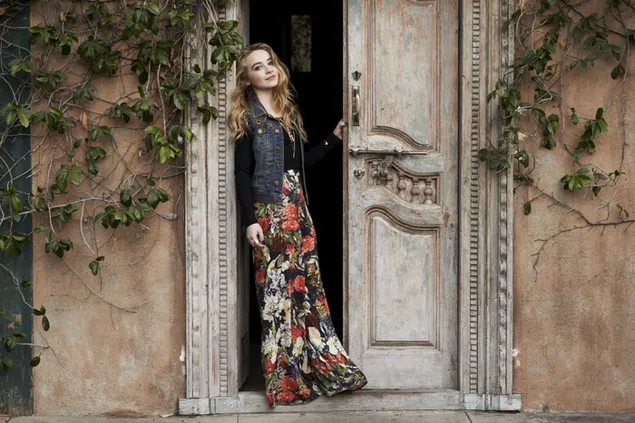 金发歌手 | 萨布丽娜·卡彭特 6K 壁纸