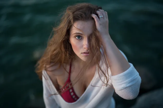 kobieta o niebieskich oczach pobierz