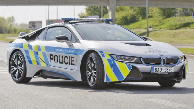 BMW i8 policie car