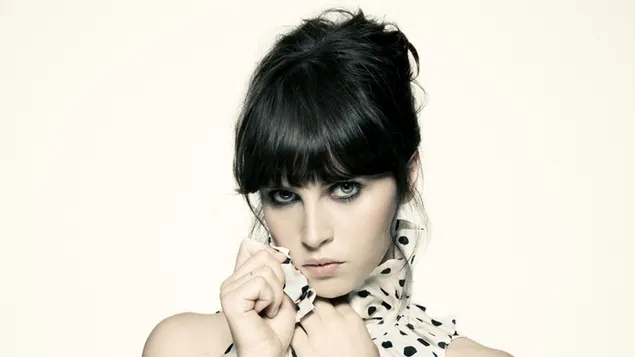 英國女演員“菲麗希緹·瓊斯” 2K 壁紙