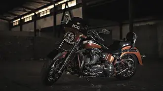 Tapeta Hnědý Harley-Davidson 4K