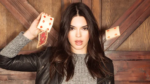 Donkerkop 'Kendall Jenner' | PacSun-versameling aflaai