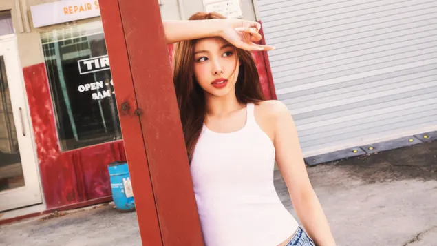 la morena 'nayeon' de twice en la sesion fotografica del minialbum 'na' descargar