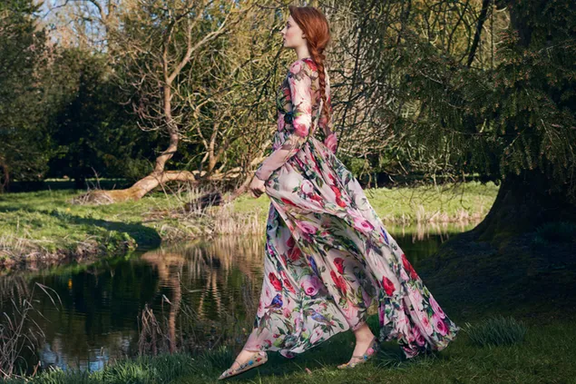 Brunette 'Sophie Turner' in Floral Dress (6k)