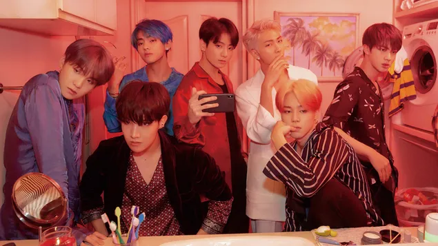 BTS [Bangtan Boys] Idols ב-'Map of The Soul: Persona' צילום MV 4K טפט