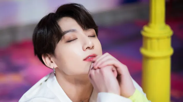 BTS [Bangtan Boys] Jungkook ב-"Boy With Luv" MV Shoot 4K טפט