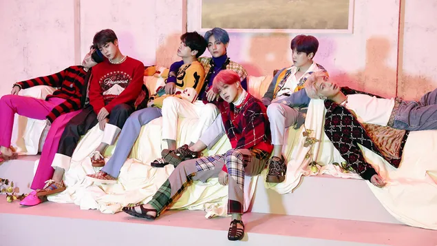 BTS [Bangtan Boys]-leden in 'Map of The Soul: Persona' MV Shoot download