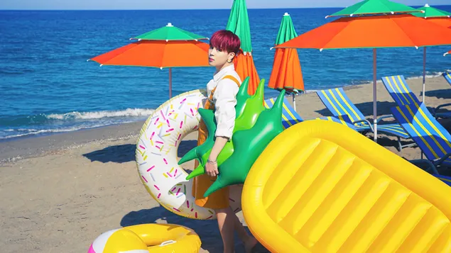 BTS Jimin beim Sommerstrand-Fotoshooting für „Butter“ MV (2021) herunterladen