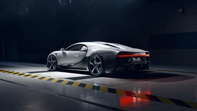 Bugatti Chiron Super Sport 2022 achter- en zijaanzicht
