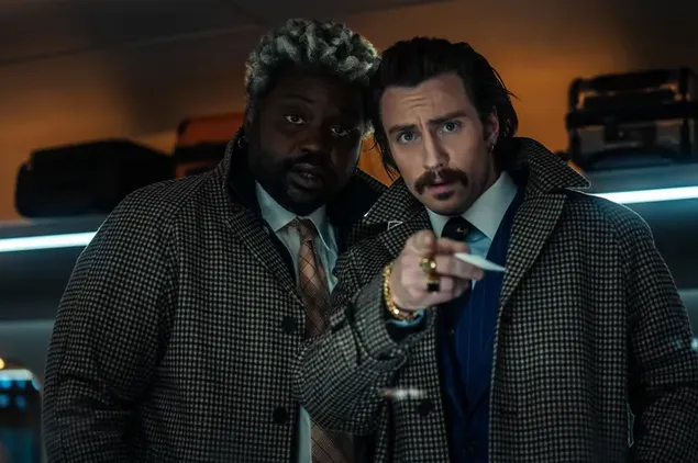Filem Bullet Train bersama Aaron Taylor-Johnson dan Brian Tyree Henry 4K kertas dinding