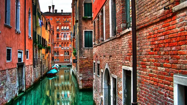 Kalme wateren van het Canal Grande in Venetië