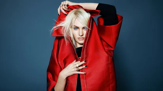 キャンディス・スワンポール 4K 壁紙