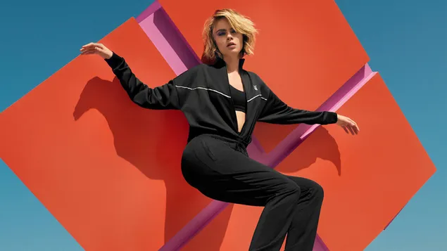 qrh delevingne bmknsy trnv shkhvrym hvrd