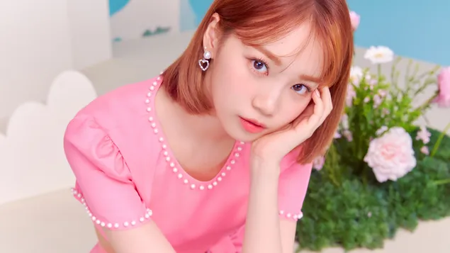 Цхаевон у 'Онеириц Диари' МВ Схоот (2020) ИЗ*ОНЕ (К-Поп бенд) 4K позадина