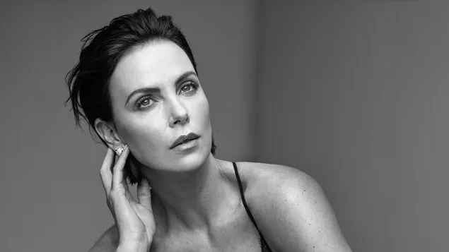 charlize theron | sesja marie claire (monochromatyczna bg) pobierz