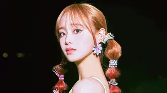 '이달의 소녀'(K팝 밴드)의 '12:00' MV 촬영(2020)의 츄 4K 배경화면
