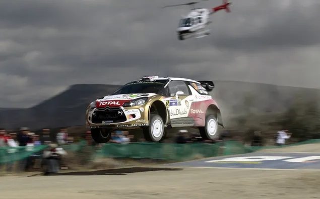 muat turun perlumbaan kereta rali citroen