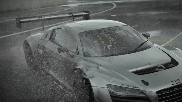 Coche deportivo Audi R8 LMS ultro bajo la lluvia