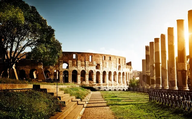 Colosseo a Roma Scarica