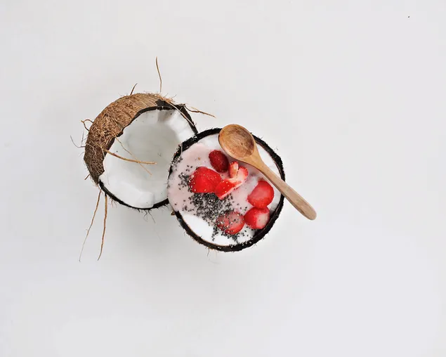 kraak klapper oop met strawberry food fotografie aflaai