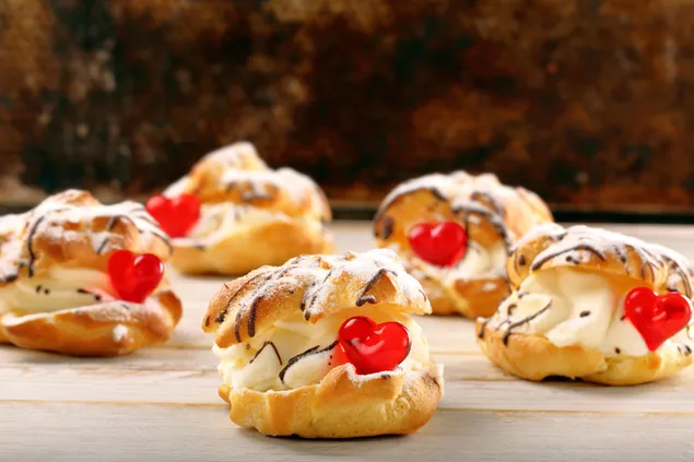 奶油心三明治甜點 4K 壁紙