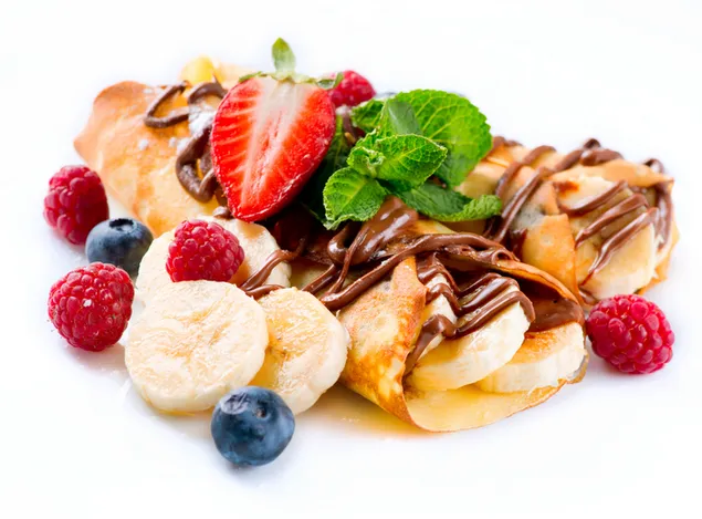 Tapeta Palačinka s banánovou náplňou s čokoládovým sirupom a iným ovocím 4K