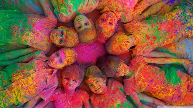 Преземете Слатки деца полни со бои