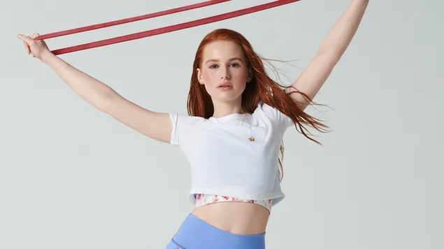 لطيف "مادلين بيتش" | الممثلة الأمريكية 4K خلفية