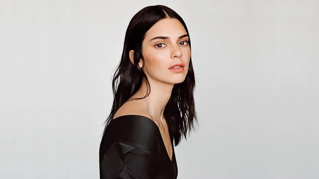 Cute Model 'Kendall Jenner' in Black Dress download