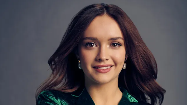 Senyum Manis 'Olivia Cooke' - Aktris Inggris 4K wallpaper