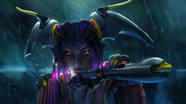 Cyborg-Frau mit leuchtenden Augen und lila Haaren im Regen