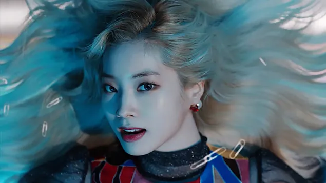 Dahyun in 'Fancy' MV Shoot von Twice (K-Pop Band) herunterladen