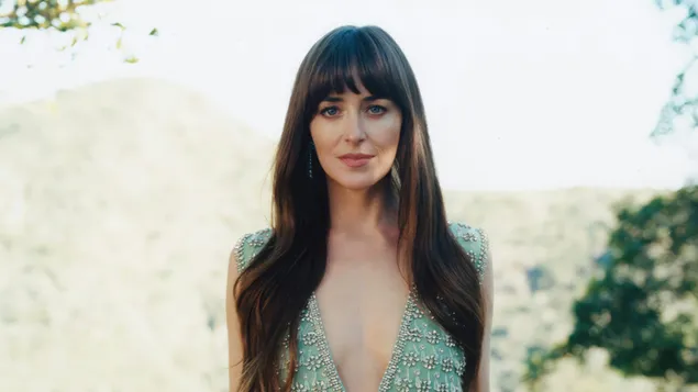 דקוטה ג'ונסון | צילום מגזין ההמולה 4K טפט