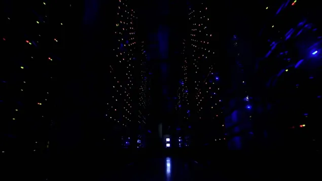 Светлини на център за данни и сървър 2K тапет