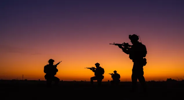 Taustakuva Sankareiden aamunkoitto 4K