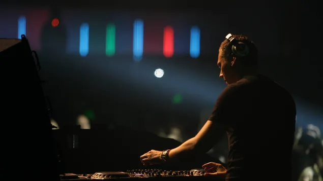 Páipéar balla DJ Tiúnadh & Meascadh2K
