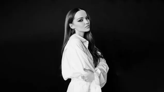 داو کامرون | فیلم زمستانی تلویزیون کاغذدیواری  4K