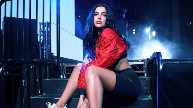 דואה ליפא | צילומי קמפיין Puma Mayze Mayu 4K טפט