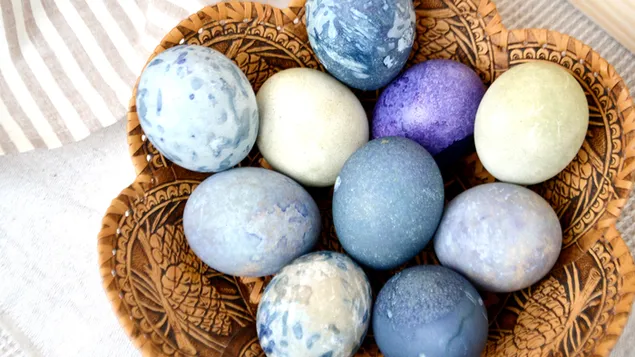 Minggu Paskah l Nuansa Telur Paskah biru