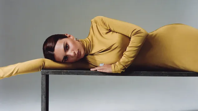 emily ratajkowski | glamour uk shoot lataa