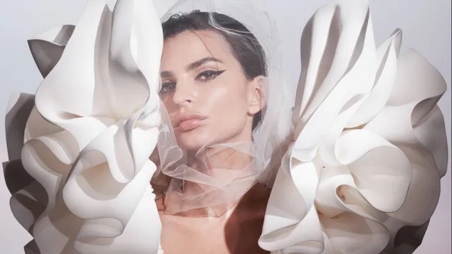 emily ratajkowski - numero magazine shoot lataa