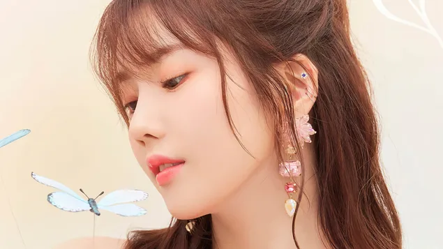 อึนบีใน MV Shoot 'Bloom*Iz' (2020) จาก IZ*ONE (วงดนตรีเคป๊อป) 4K วอลเปเปอร์