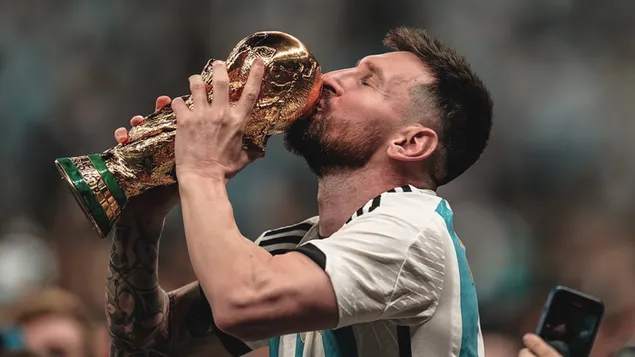 Piala FIFA 2022 Lionel Messi 4K wallpaper