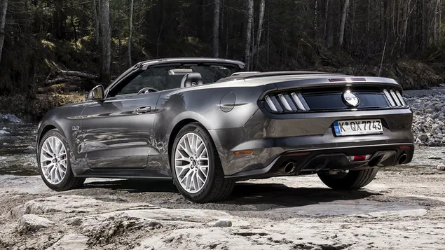 ford mustang gt convertible 2015 05 tai xuong