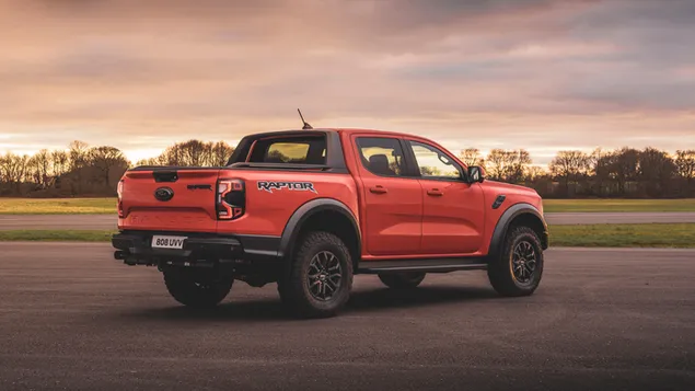 Ford Ranger Raptor 2022 achter- en zijaanzicht